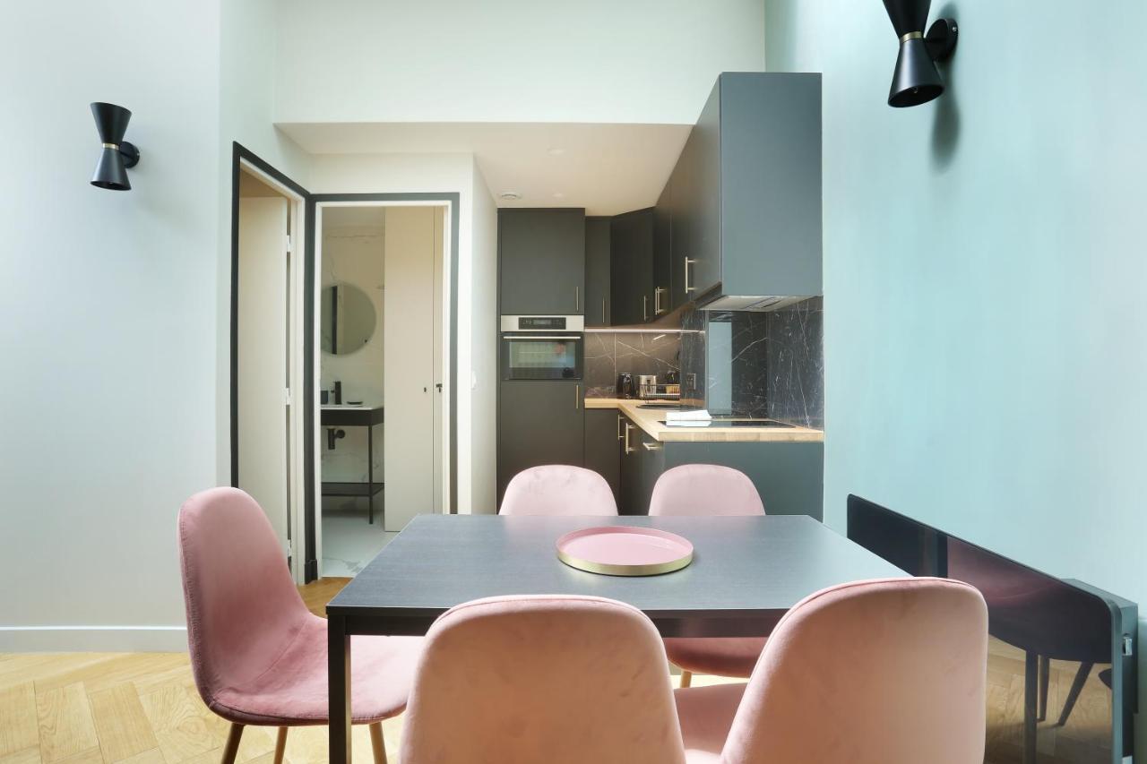 Apartment Center Of Paris By Studio Prestige Экстерьер фото