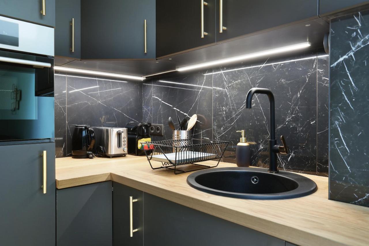 Apartment Center Of Paris By Studio Prestige Экстерьер фото