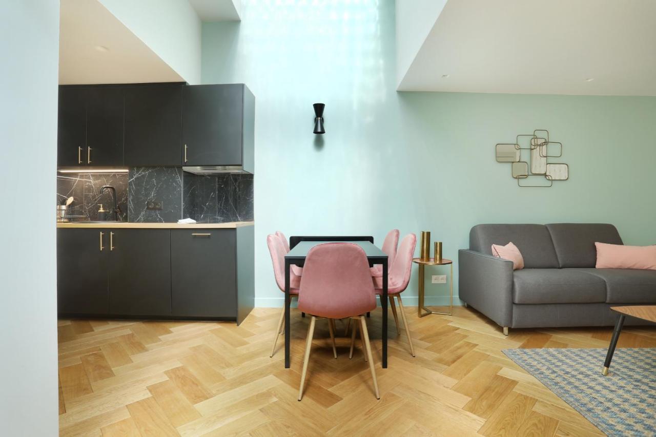 Apartment Center Of Paris By Studio Prestige Экстерьер фото