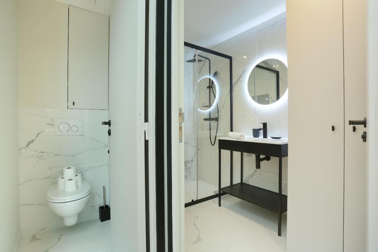 Apartment Center Of Paris By Studio Prestige Экстерьер фото